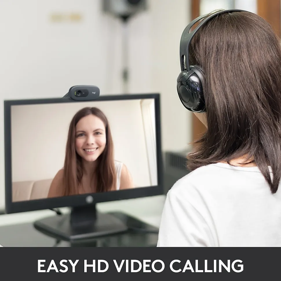 C270 HD Webcam with Noise-Reducing Mics for Video Calls | Logitech Clearance